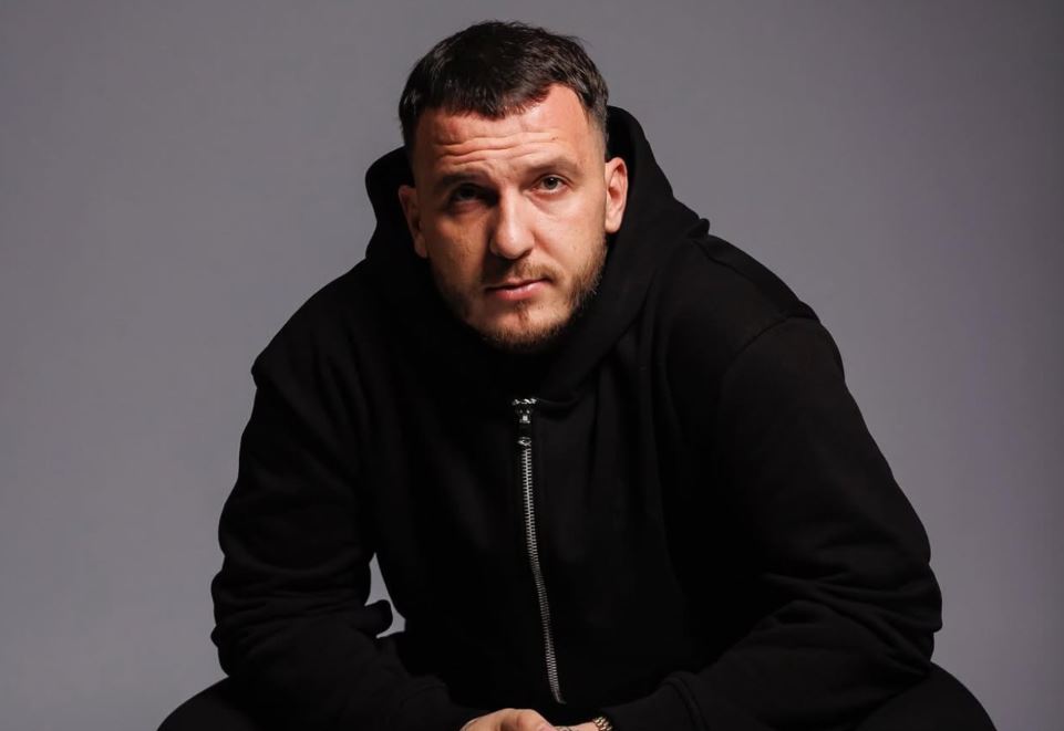 “U largove qetë, por kujtimi yt do të jetojë përherë me ne.”Mozzik me fjalë prekëse për xhaxhanë e Lotinës