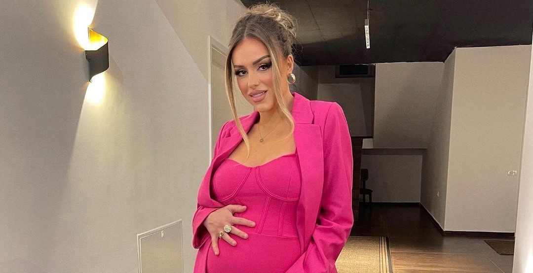 Aida shpreh mirënjohje e dashuri të rrallë për vjehrrën në ditëlindjen e saj